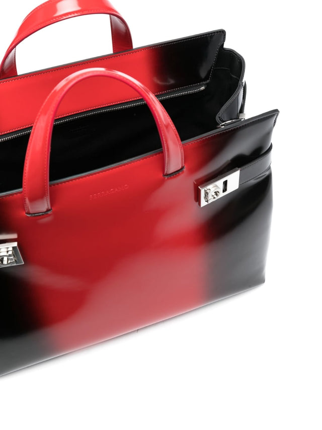 Tote bag with airbrushing in Black/Red