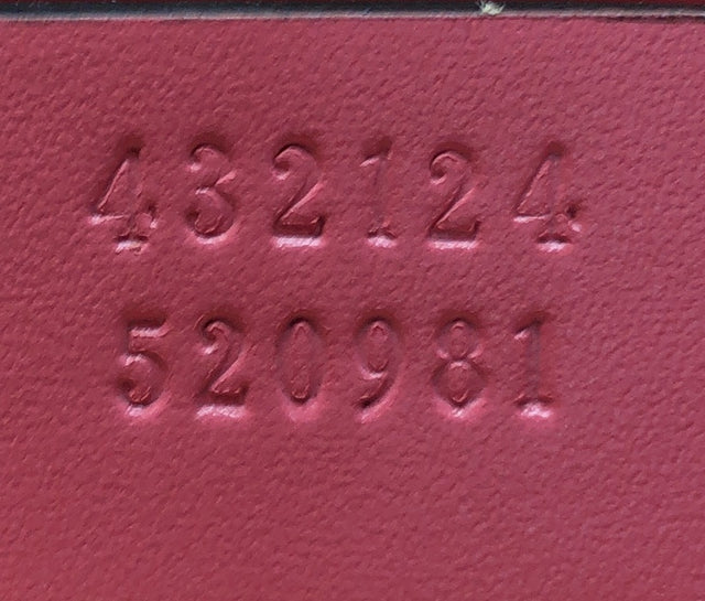 Gucci Signature Convertible Tote Guccissima Leather Medium