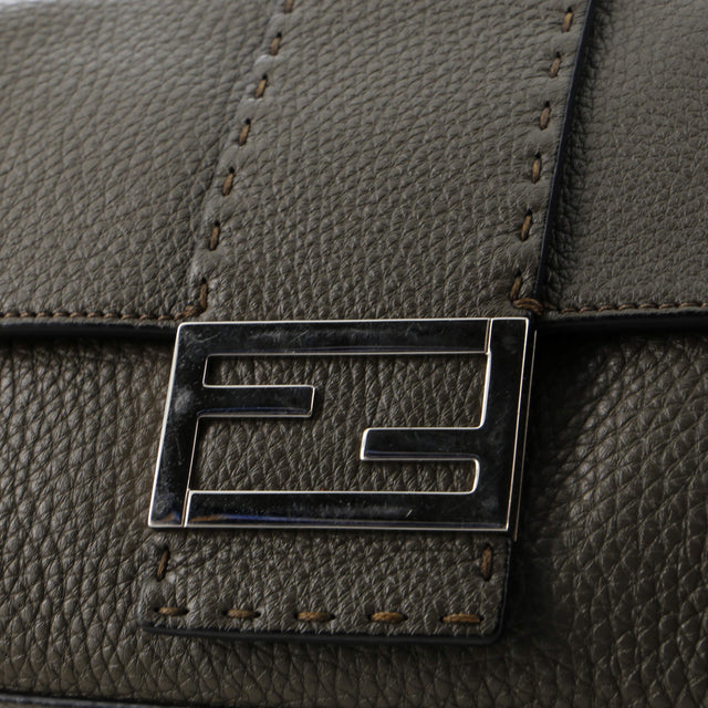 Fendi Selleria Baguette Convertible Belt Bag Leather Medium