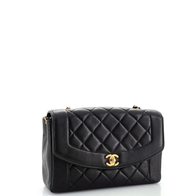 Chanel Vintage CC Chain Flap Bag Quilted Lambskin Medium