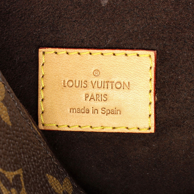 Louis Vuitton Pochette Metis Monogram Canvas