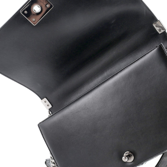 Chanel Boy Flap Bag Chevron Patent New Medium