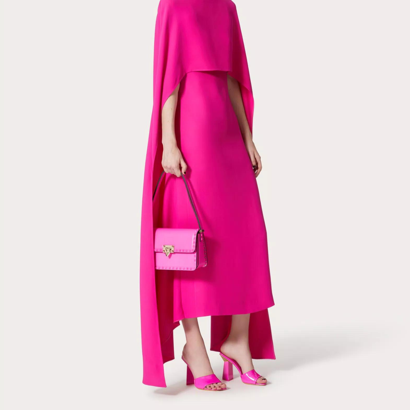 Rockstud23 Medium Shoulder Bag in Pink PP Handbags VALENTINO - LOLAMIR