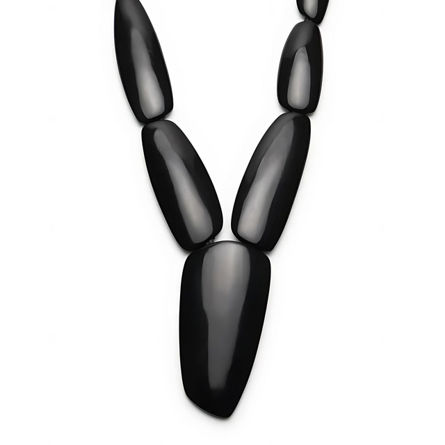 Isma Necklace in Black