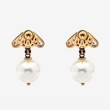 Seal Logo Pearl Earrings in Gold