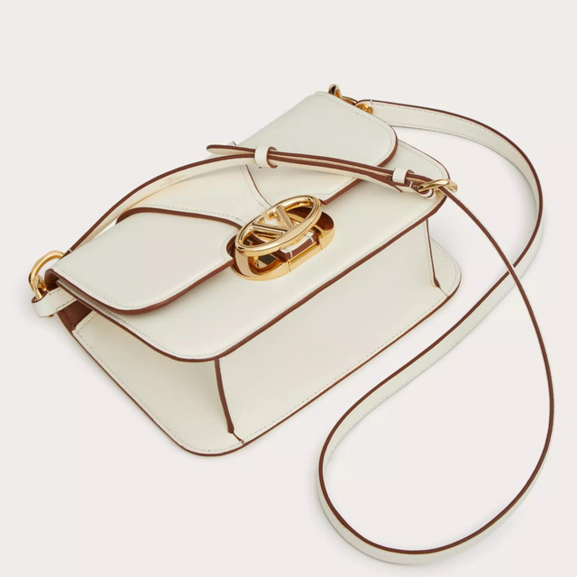 VLogo O'Clock Small Shoulder Bag in Ivory