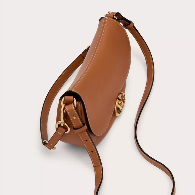 Ohval Small Shoulder Bag