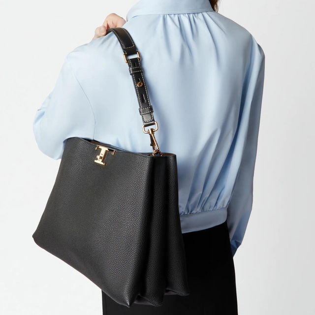 T Timeless Medium Shoulder Bag in Black