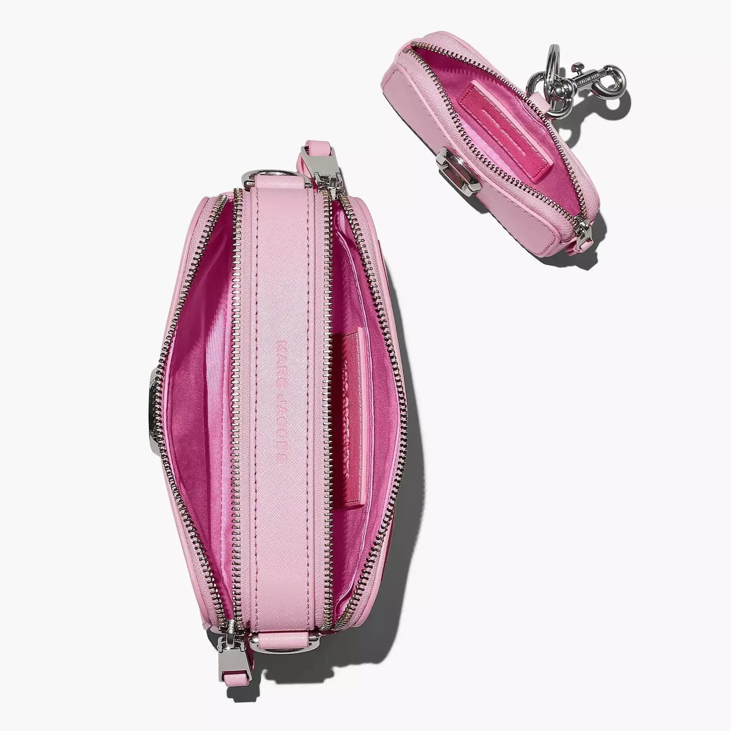 The Utility Snapshot in Bubblegum Handbags MARC JACOBS - LOLAMIR